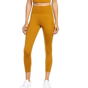 NWT girlfriend collective Crop Legging